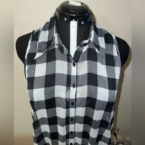 Band of Gypsies Sleeveless Plaid Button